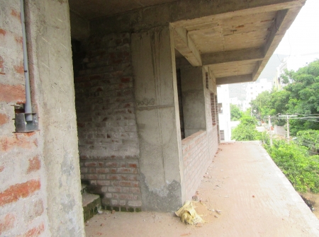 0) Li Id : 111 - Entrance of  Flat.JPG